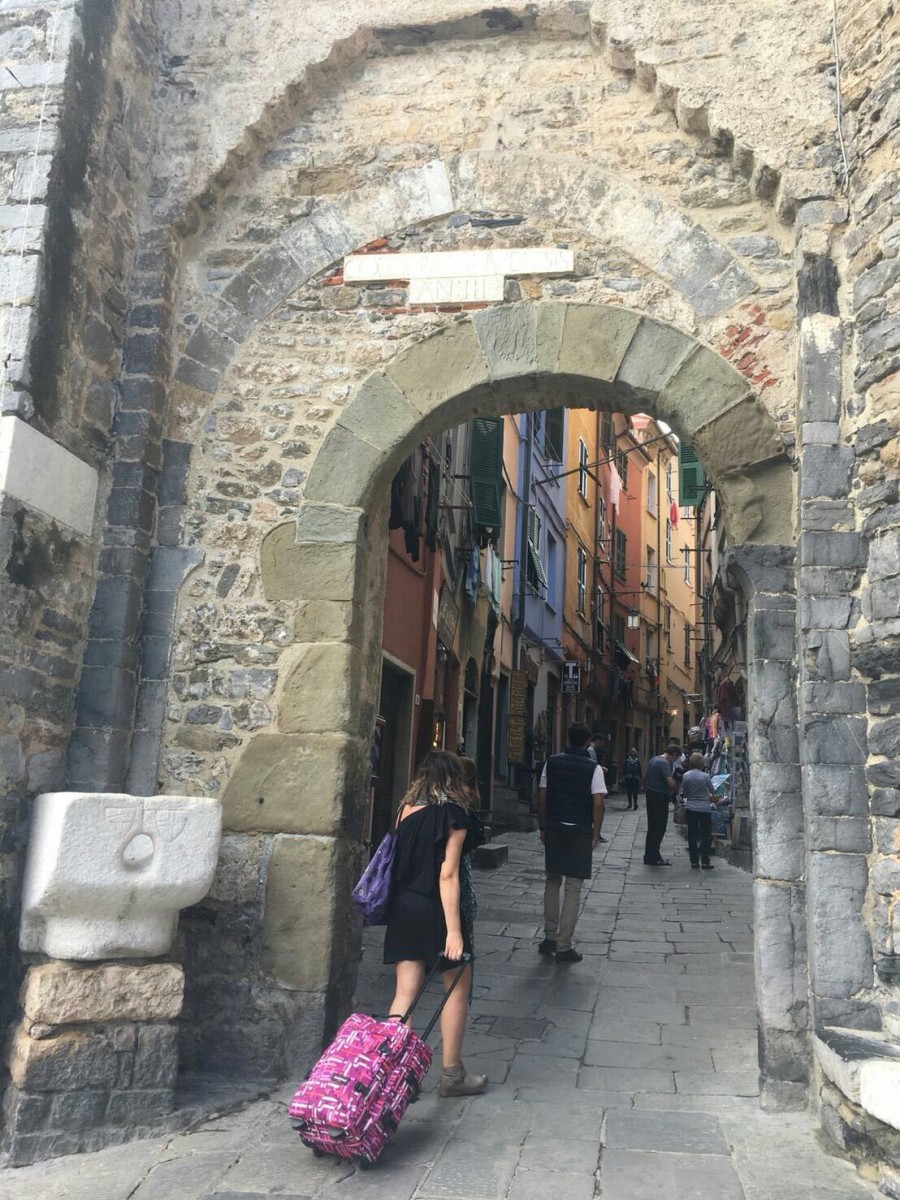 夏のイタリア観光♪Vol.14 街全体が世界遺産のチンクエッテレ散策【あーやのイギリスワーホリブログ】